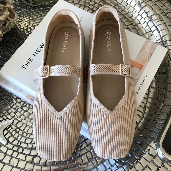 HOT RN🔥 VIAVIA MARGOT SQUARE TOE ALMOND MARY JANE - Picture 3 of 13